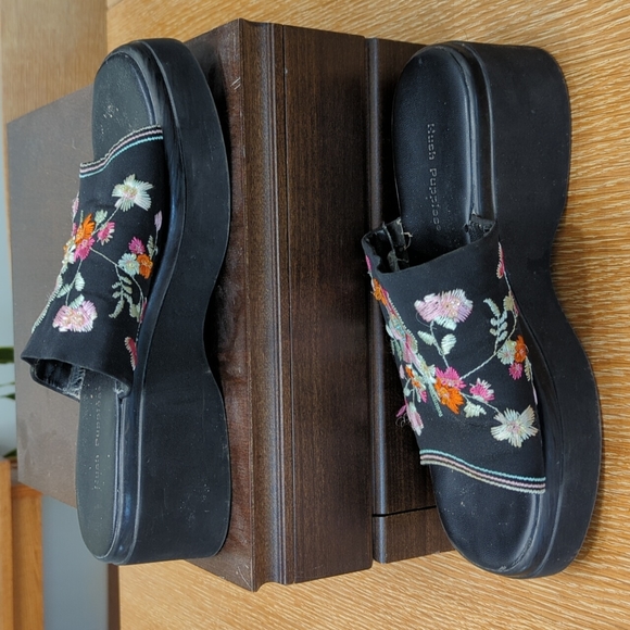 Hush Puppies Embroidered slides sandals Size 9 - Picture 2 of 7